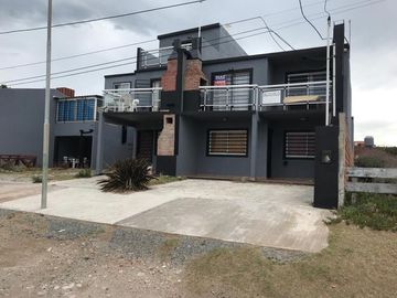 Departamento en venta - 2 dormitorios 1 baño - 120mts2 - Las Toninas