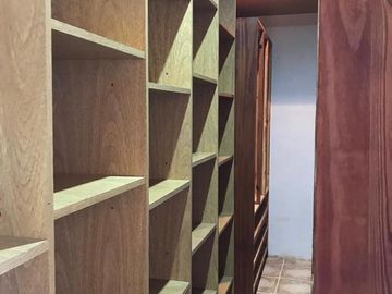 Casa en venta - 5 dormitorios 3 baños - Cocheras - 300mts2 totales - Berazategui [FINANCIADA]