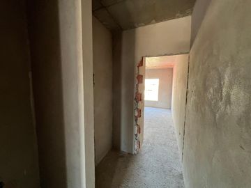 Departamento de dos ambientes con quincho y terraza a la venta en el Centro de Wilde
