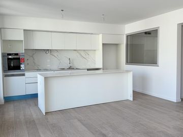 DEPARTAMENTO PREMIUM DE TRES DORMITORIOS EN SUITE VENTA PISCINA CENTRO ROSARIO