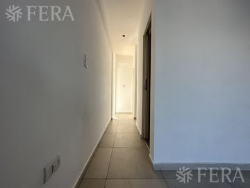 Venta departamento 3 ambientes con balcón en Quilmes