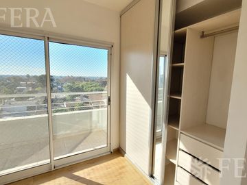 Venta departamento 3 ambientes con balcón en Quilmes