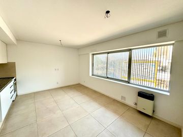 DEPARTAMENTO DE UN DORMITORIO VENTA SOLARIUM Y PARRILLERO LUIS AGOTE ROSARIO