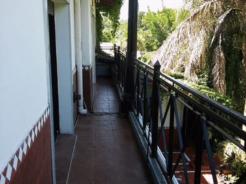 Casa con piscina y amenities  en Funes