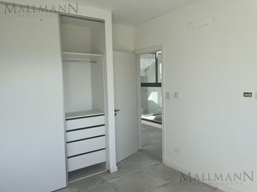 Venta Casa 3 Dormitorios A Estrenar en Medal Country Club