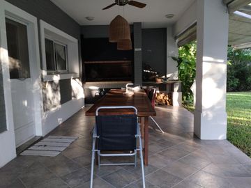 Casa única excelente ubicación impecable estado en 1 lote de 1.080 m²