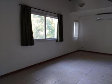 Casa única excelente ubicación impecable estado en 1 lote de 1.080 m²