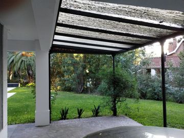 Casa única excelente ubicación impecable estado en 1 lote de 1.080 m²