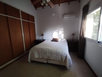 Casa única excelente ubicación impecable estado en 1 lote de 1.080 m²