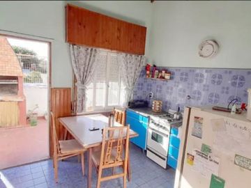 Dúplex en venta - 3 Dormitorios 2 Baños - Cochera - Santa Teresita