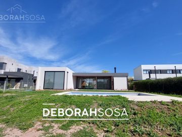 Casa en  Venta en el Canton - Zona norte- 5 ambientes -Maschwitz-Escobar-