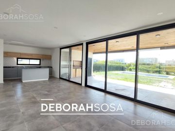 Casa en  Venta en el Canton - Zona norte- 5 ambientes -Maschwitz-Escobar-