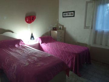 Casa en venta - 2 Dormitorios 1 Baño - Cochera - 600Mts2 - Chillar, Azul