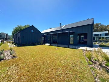 Venta de casa 5 ambientes con pileta climatizada en Rumenco Joven
