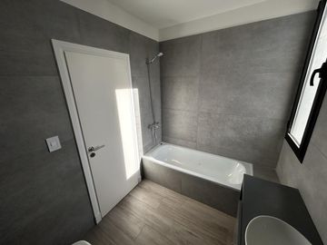 Casa en  venta en San Matias, Área 5