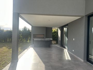 Casa en  venta en San Matias, Área 5