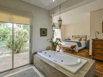 Casa de 3 dormitorios con pileta en Cantegril - Funes