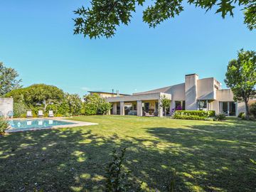 Casa de 3 dormitorios con pileta en Cantegril - Funes