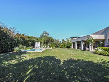 Casa de 3 dormitorios con pileta en Cantegril - Funes