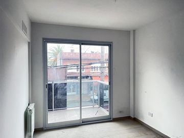 Venta Departamento 2 Amb. Amplios  en Ramos Mejía  