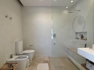 Casa en Alquiler - Maritimo III Lote 136 de Costa Esmeralda - Camino privado hasta la playa