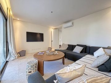Casa en Alquiler - Maritimo III Lote 136 de Costa Esmeralda - Camino privado hasta la playa