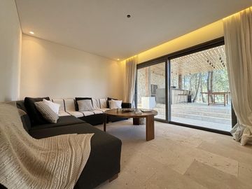 Casa en Alquiler - Maritimo III Lote 136 de Costa Esmeralda - Camino privado hasta la playa