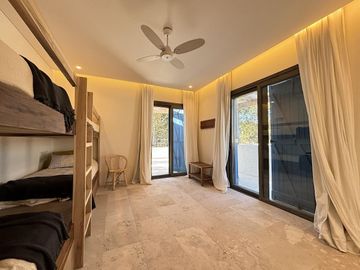 Casa en Alquiler - Maritimo III Lote 136 de Costa Esmeralda - Camino privado hasta la playa