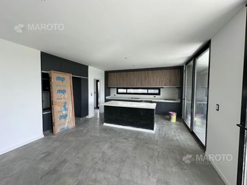 CASA A LA LAGUNA EN VENTA EN SAN MATIAS - MAROTO PROPIEDADES