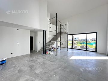 CASA A LA LAGUNA EN VENTA EN SAN MATIAS - MAROTO PROPIEDADES