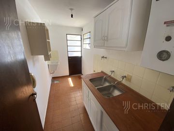 Venta Planta alta dos habitaciones Amenabar 2900