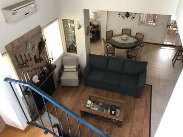 VENTA Casa Fincas De Maschwitz-Pileta-APTA CREDITO- Playroom-Escritorio-LOSA RADIANTE