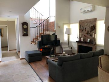 VENTA Casa Fincas De Maschwitz-Pileta-APTA CREDITO- Playroom-Escritorio-LOSA RADIANTE