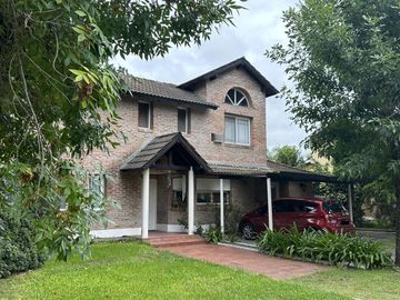 VENTA Casa Fincas De Maschwitz-Pileta-APTA CREDITO- Playroom-Escritorio-LOSA RADIANTE