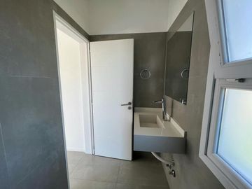 Casa en venta en barrio  Vila Marina, Tigre