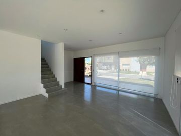 Casa en venta en barrio  Vila Marina, Tigre