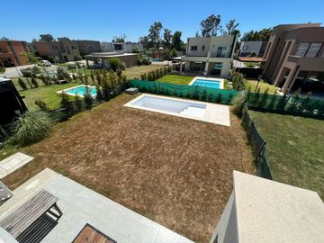 Casa en venta en barrio  Vila Marina, Tigre