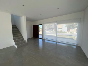 Casa en venta en barrio  Vila Marina, Tigre