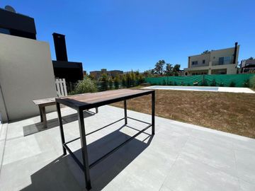 Casa en venta en barrio  Vila Marina, Tigre