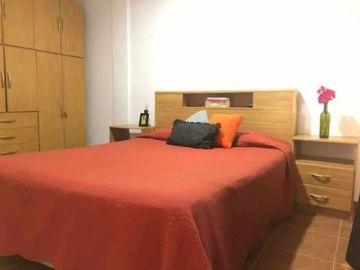 Casa en venta - 2 dormitorios 2 baños - Cochera - 200Mts2 - Berazategui