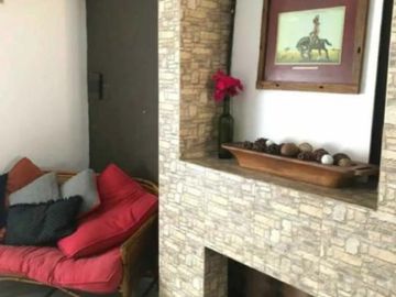 Casa en venta - 2 dormitorios 2 baños - Cochera - 200Mts2 - Berazategui