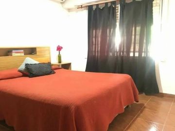 Casa en venta - 2 dormitorios 2 baños - Cochera - 200Mts2 - Berazategui