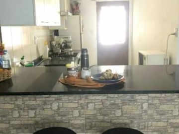 Casa en venta - 2 dormitorios 2 baños - Cochera - 200Mts2 - Berazategui