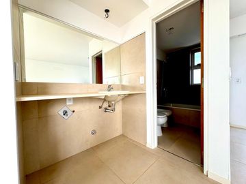 DEPARTAMENTO DE UN DORMITORIO VENTA SOLARIUM Y PARRILLERO LUIS AGOTE ROSARIO