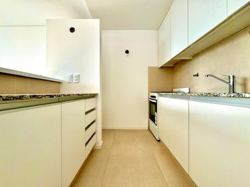 DEPARTAMENTO DE UN DORMITORIO VENTA SOLARIUM Y PARRILLERO LUIS AGOTE ROSARIO