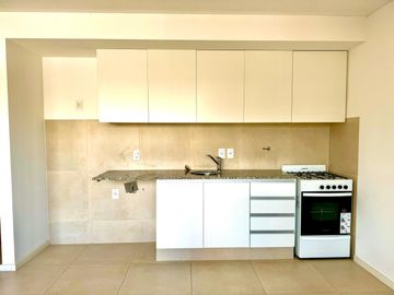 DEPARTAMENTO DE UN DORMITORIO VENTA SOLARIUM Y PARRILLERO LUIS AGOTE ROSARIO