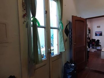 CASA EN VENTA 4 AMBIENTES EN SAN TELMO!!!!