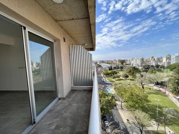 Departamento Monoambiente de 33 m²   4,4 m² de Balcón en Santa Fe 3960, Rosario