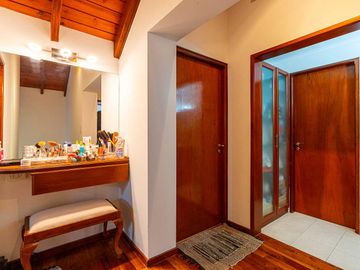 Casa en Venta con jardín y pileta