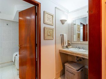 Casa en Venta con jardín y pileta